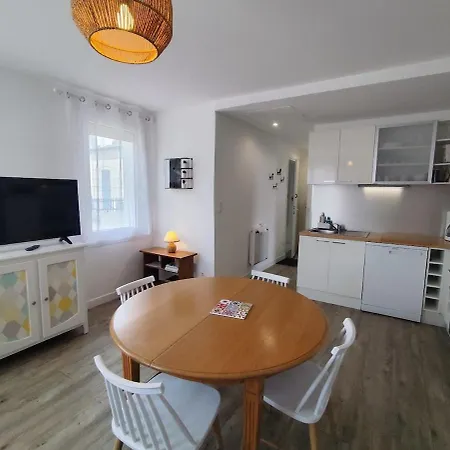 La Parenthèse Idéale,50m Plage, Parking Et Wifi Appartement